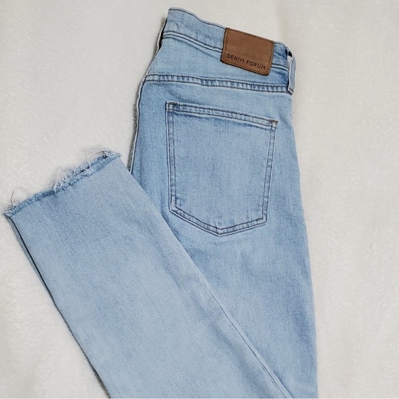 ARITZIA | DENIM FORUM YOKO HIGH RISE SLIM - Picture 4 of 4